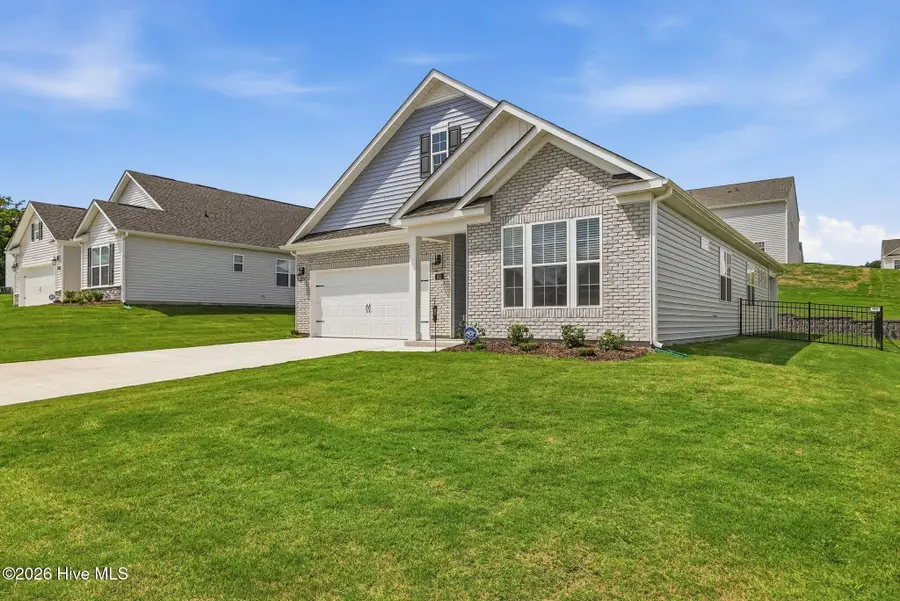 607 Pine Dune Lane, Aberdeen, NC 28315 - #3