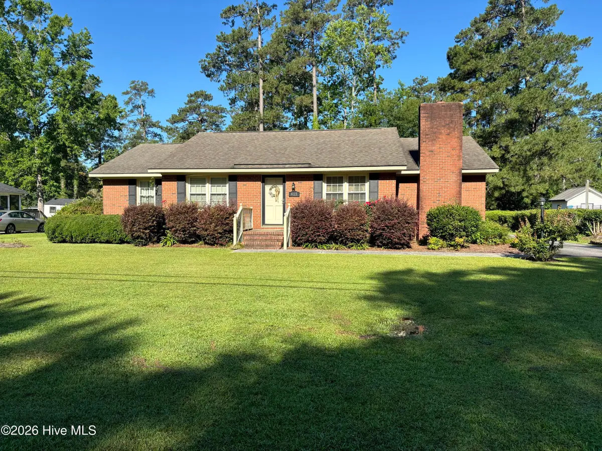 415 S Mcneil Street, Burgaw, NC 28425 - #1