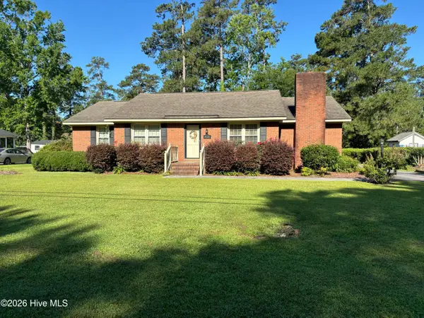 415 S Mcneil Street, Burgaw, NC 28425