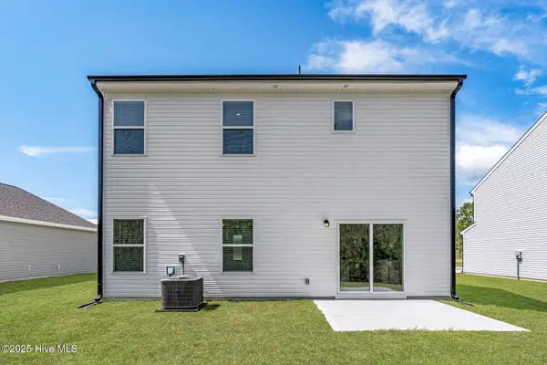 27 S Umbrella Palm Drive, Hampstead, NC 28443