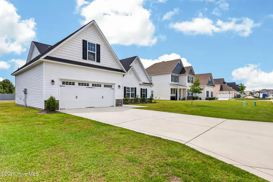592 Appalachian Trail S, Jacksonville, NC 28546 - #2