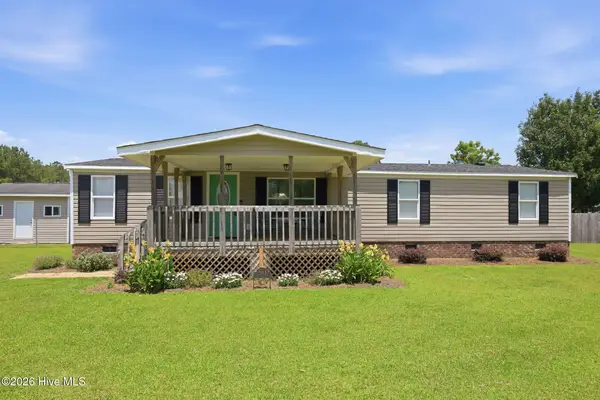 204 Kings Parkway, Hubert, NC 28539