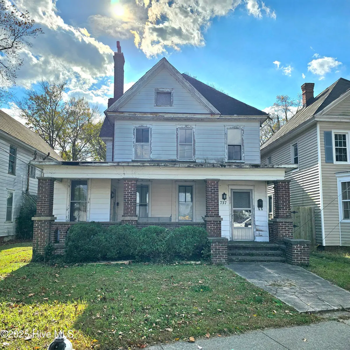 737 Riverside Avenue, Elizabeth City, NC 27909 - #1
