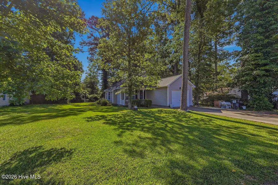 709 Foy Avenue, Maysville, NC 28555 - #2