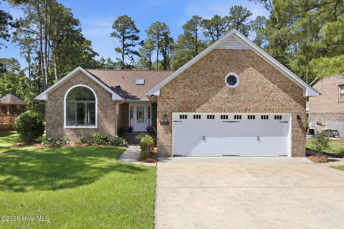 6207 Gondolier Drive, New Bern, NC 28560 - #1