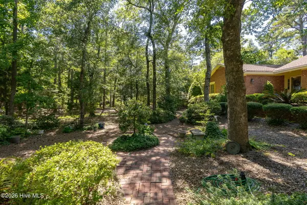 105 Magnolia Court, Pine Knoll Shores, NC 28512