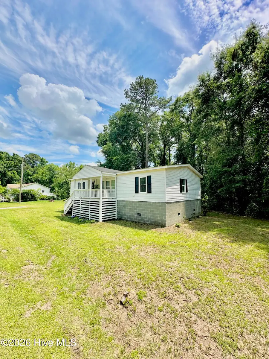 138 Simmons Street, Trenton, NC 28585 - #2