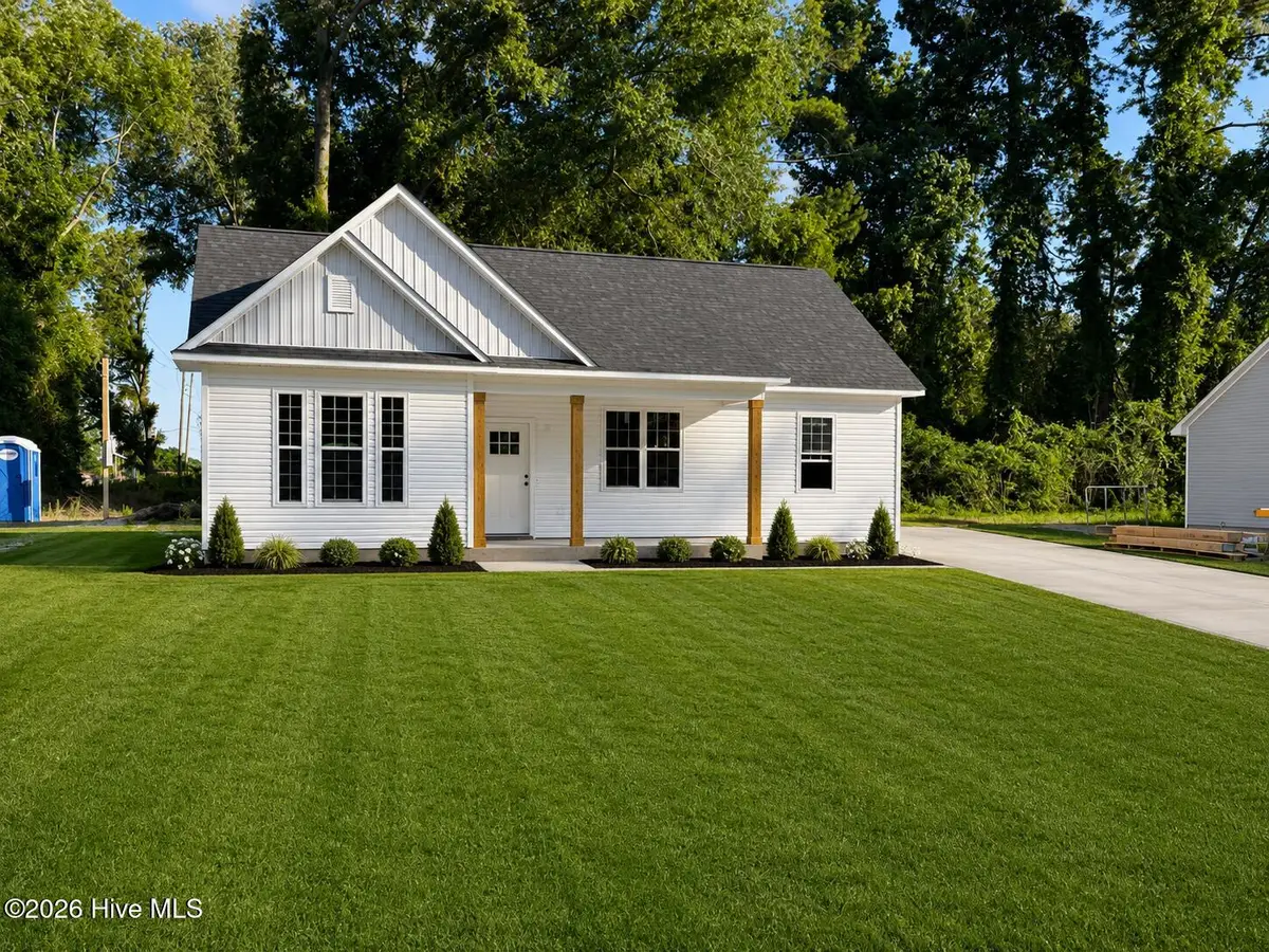 105 W Westbrook Street, Wallace, NC 28466 - #1