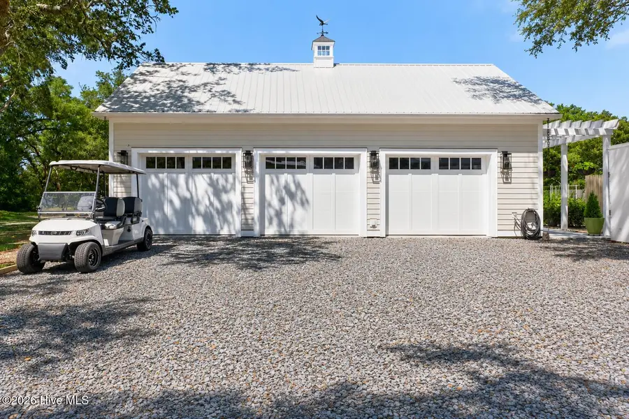 502 W Brown Street, Southport, NC 28461 - #2