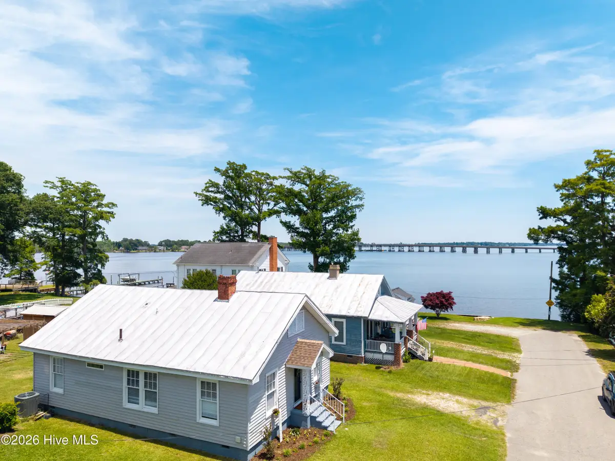 205 E Grubb Street, Hertford, NC 27944 - #1