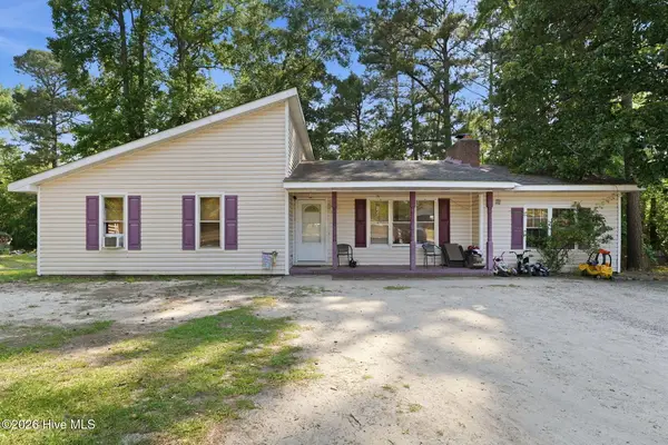 11620 Mistletoe Drive, Laurinburg, NC 28352