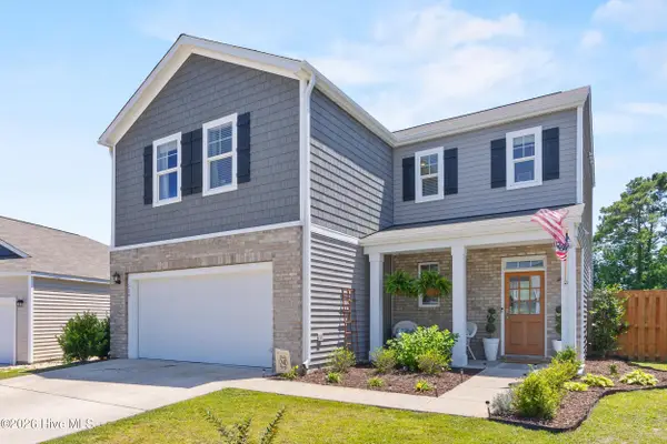 504 Airlie Vista Lane, Surf City, NC 28445