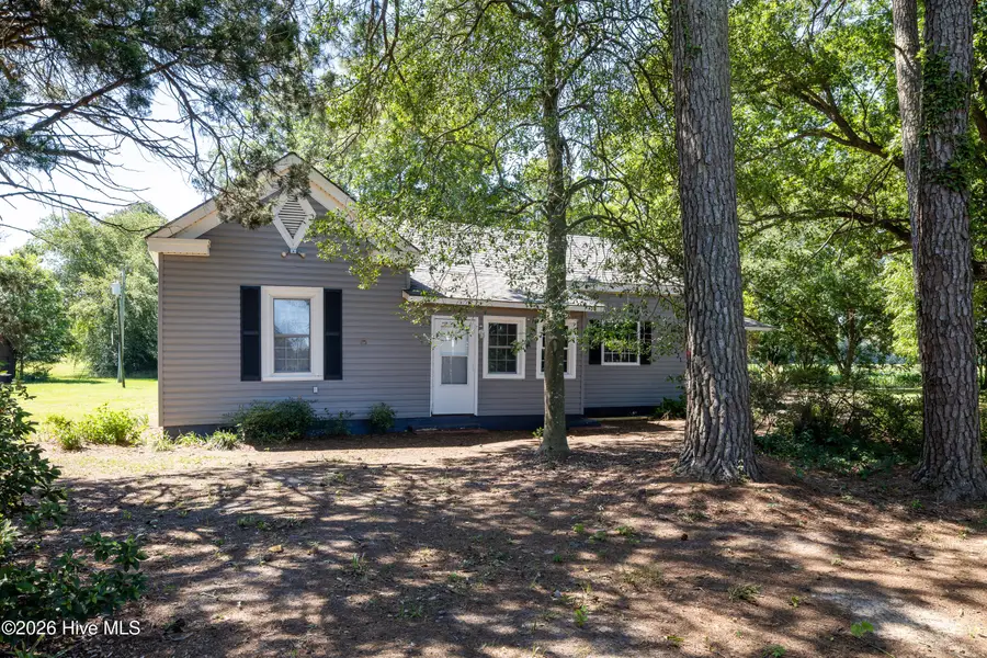 331 West Road, Turkey, NC 28393 - #2