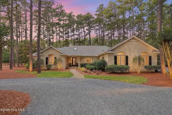 45 Pinewild Drive, Pinehurst, NC 28374