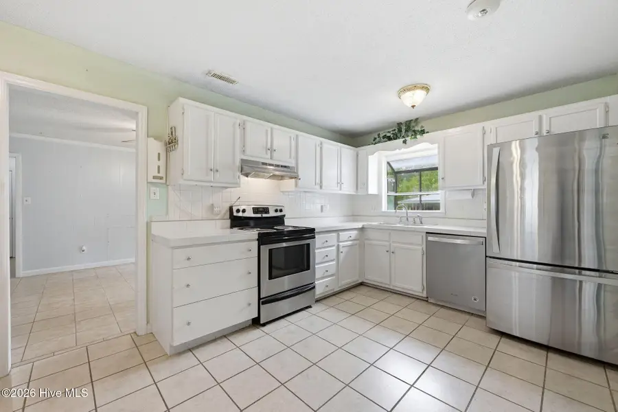 913 Colony Drive, New Bern, NC 28562 - #3