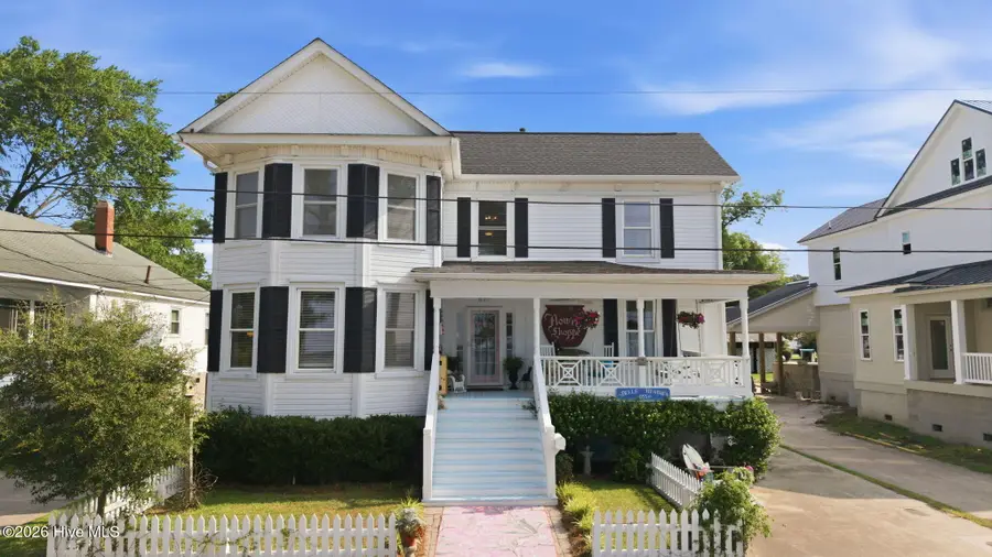 655 E Water Street, Belhaven, NC 27810 - #3