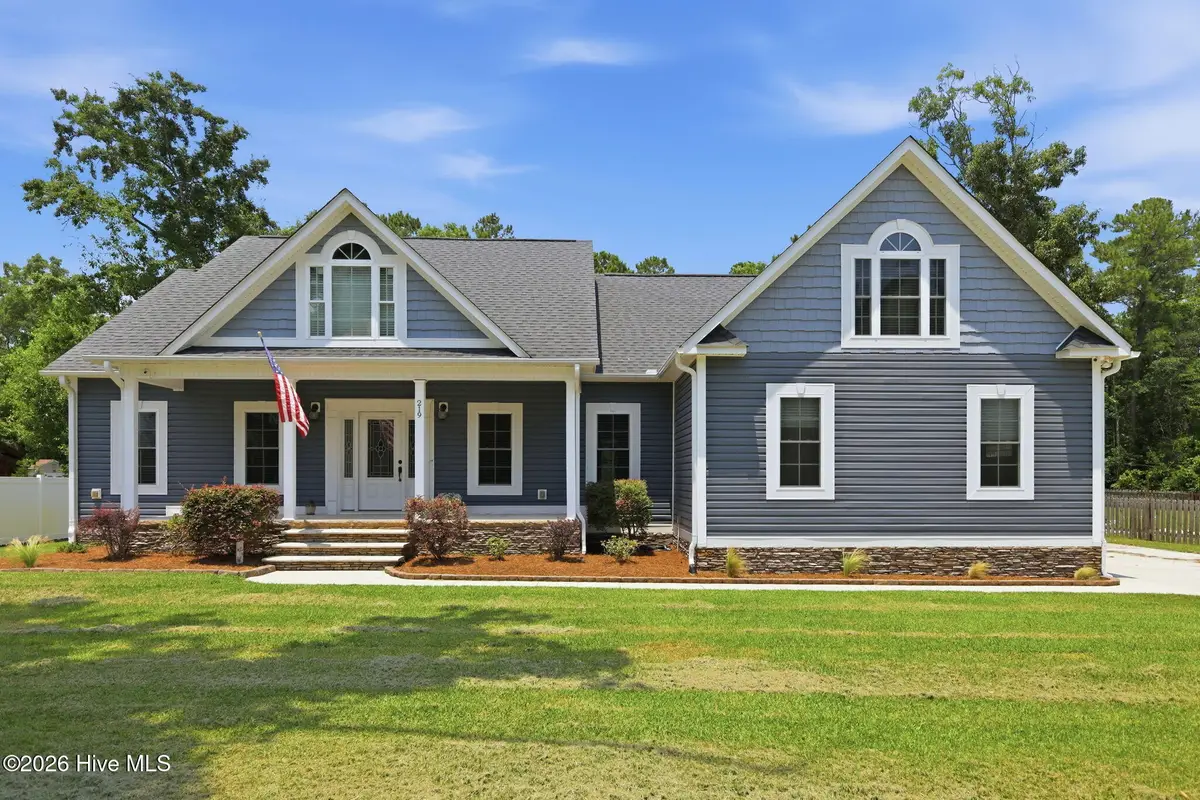219 White Oak Bluff Road, Stella, NC 28582 - #1