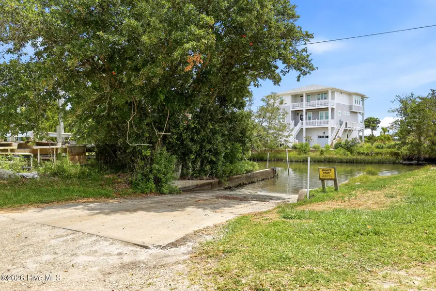 230 Bermuda Drive, Hampstead, NC 28443 - #2