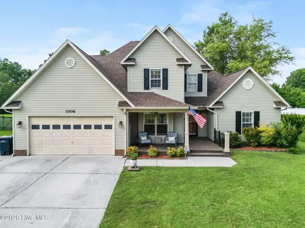 1006 N Commons Drive N, Jacksonville, NC 28546