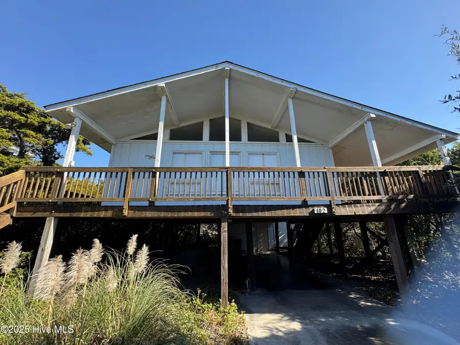 102 Lawrence Street, Emerald Isle, NC 28594 - #3