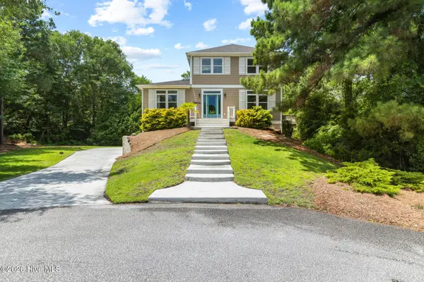 9804 Heath Place, Emerald Isle, NC 28594