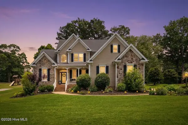 732 Parkridge Drive, Clayton, NC 27527