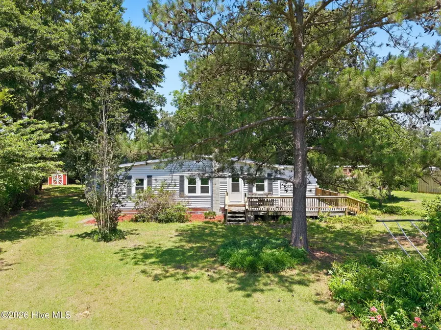 2534 White Oak River Road, Maysville, NC 28555 - #2
