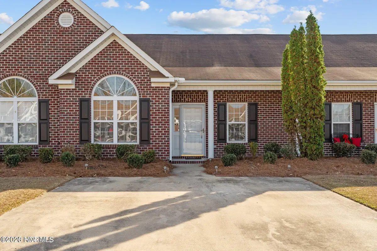 140 Oak Towne Drive #E2, Greenville, NC 27858 - #1