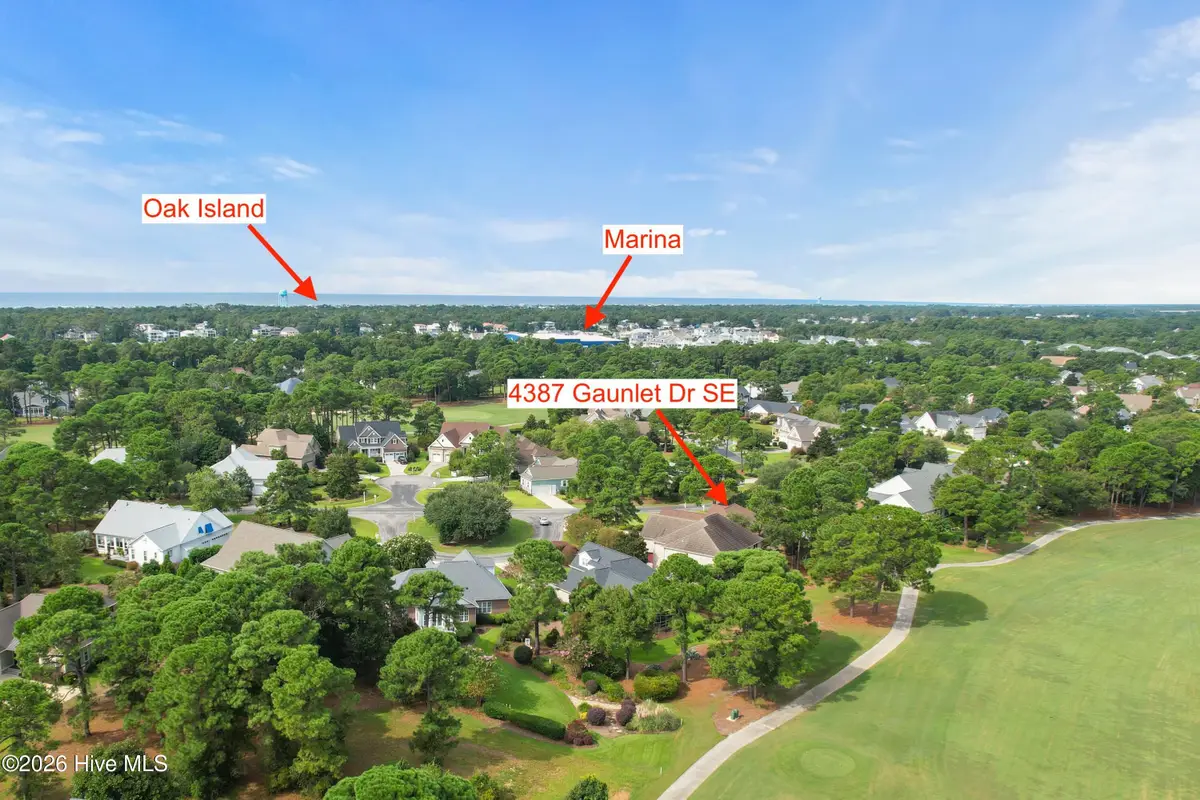 4387 Gauntlet Drive Se, Southport, NC 28461 - #1