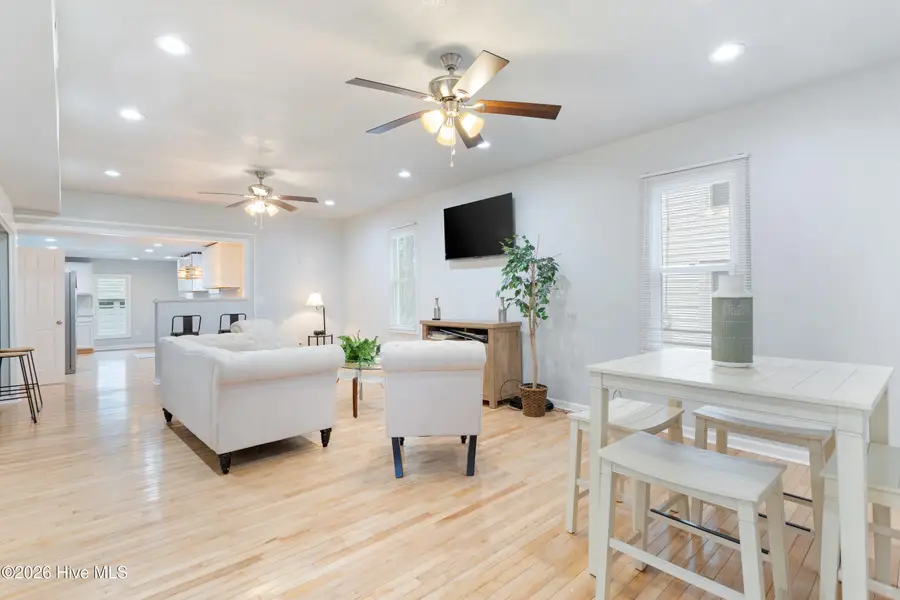 909 1st Street, Elizabeth City, NC 27909 - #3