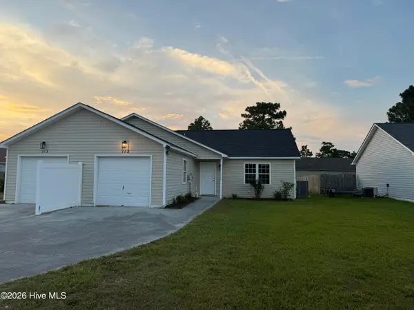 115 Charlton Road, Hubert, NC 28539