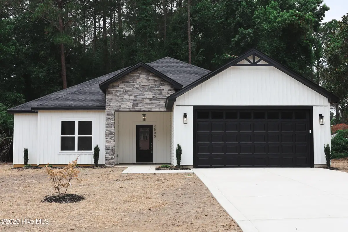 2500 Brookhaven Drive, Kinston, NC 28504 - #1
