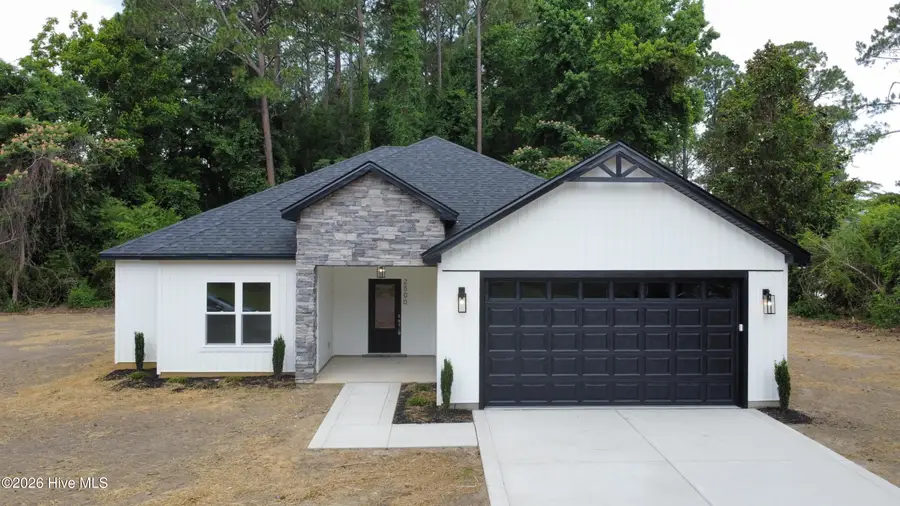 2500 Brookhaven Drive, Kinston, NC 28504 - #2