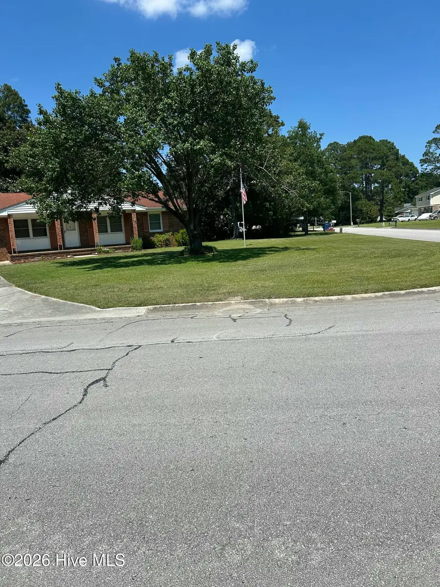 700 Oakwood Avenue, Jacksonville, NC 28546 - #2
