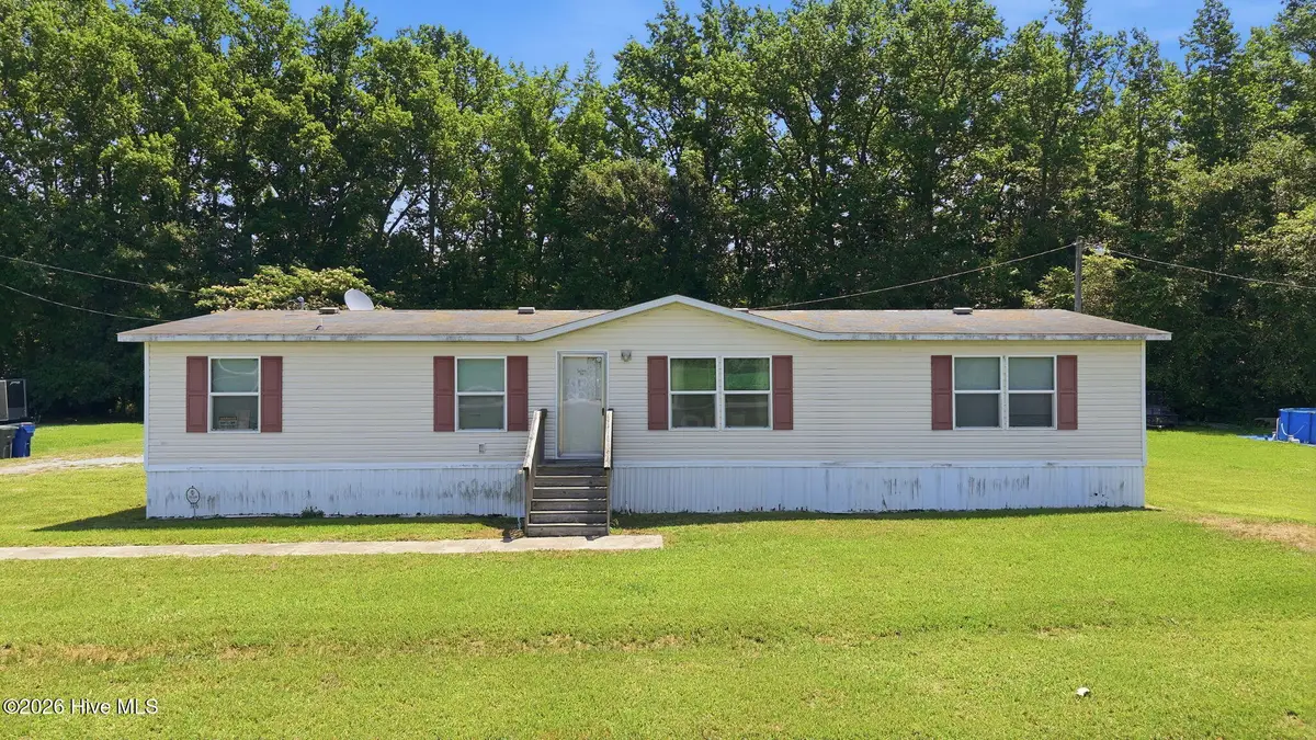 7015 Saint James Church Road, Stantonsburg, NC 27883 - #1