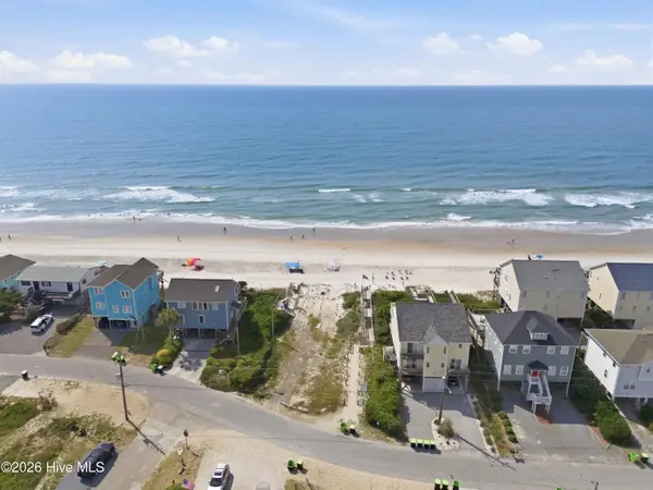 522 N Shore Drive, Surf City, NC 28445
