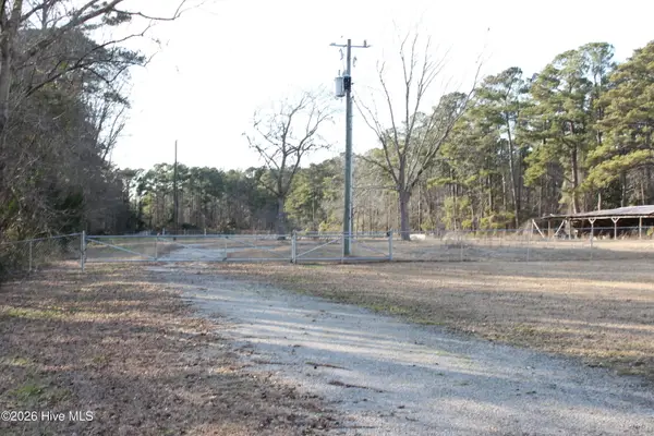 5891 Us Highway 117 S, Burgaw, NC 28425