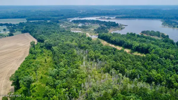 01 Titan Roberts Rd, Erwin, NC 28339