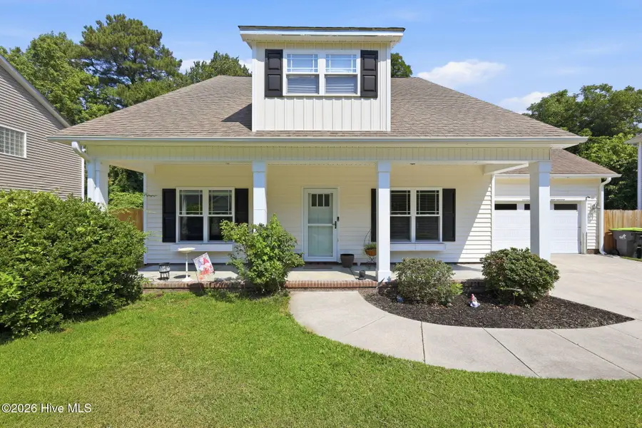 402 Satterfield Drive, New Bern, NC 28560 - #2