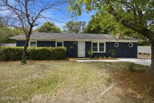 329 Cathay Road, Wilmington, NC 28412
