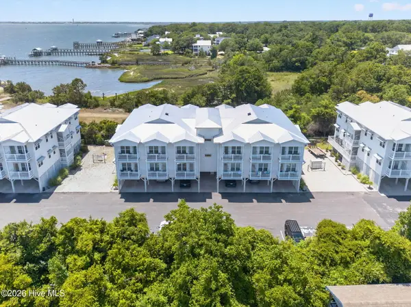 702 E Moore Street # 207, Southport, NC 28461