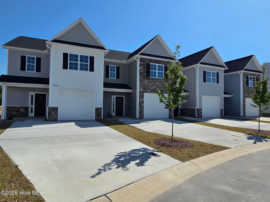 1904 Newbury Way #A, Greenville, NC 27834 - #2