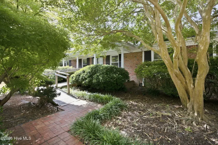 905 Robert E Lee Drive, Wilmington, NC 28412 - #2