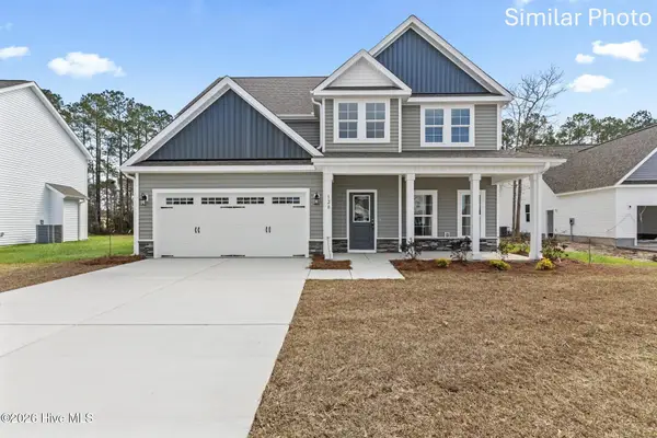 821 Tupelo Tree Drive, Hubert, NC 28539