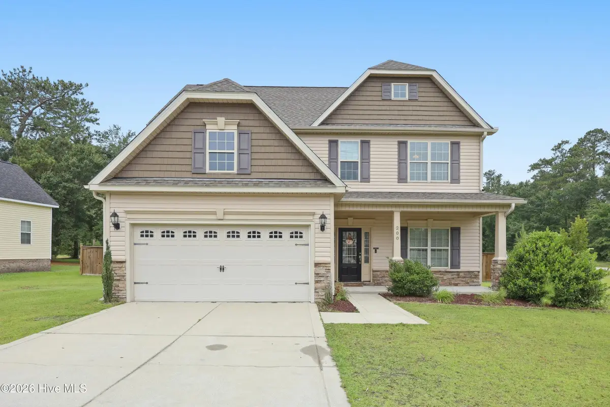 200 Wedgefield Circle, Maple Hill, NC 28454 - #1