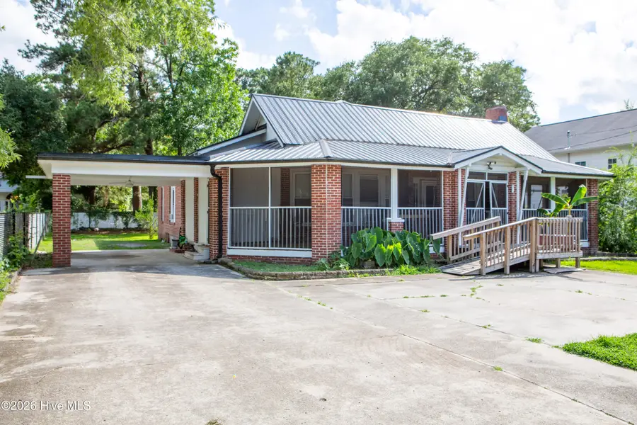 211 E Elm Street, Bladenboro, NC 28320 - #3