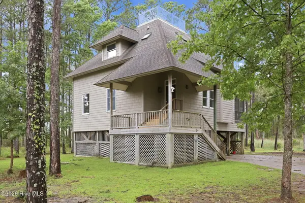 134 W Dowry Creek, Belhaven, NC 27810