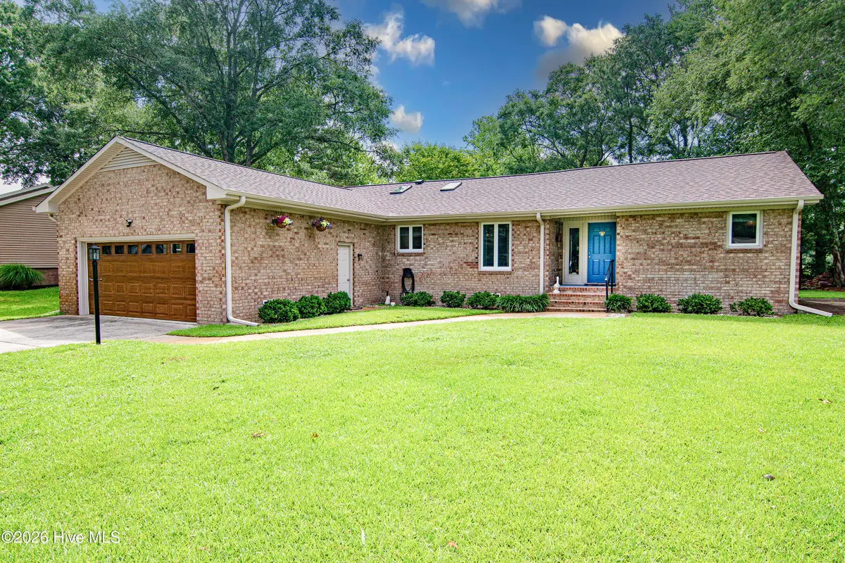 903 Plantation Drive, New Bern, NC 28562 - #1