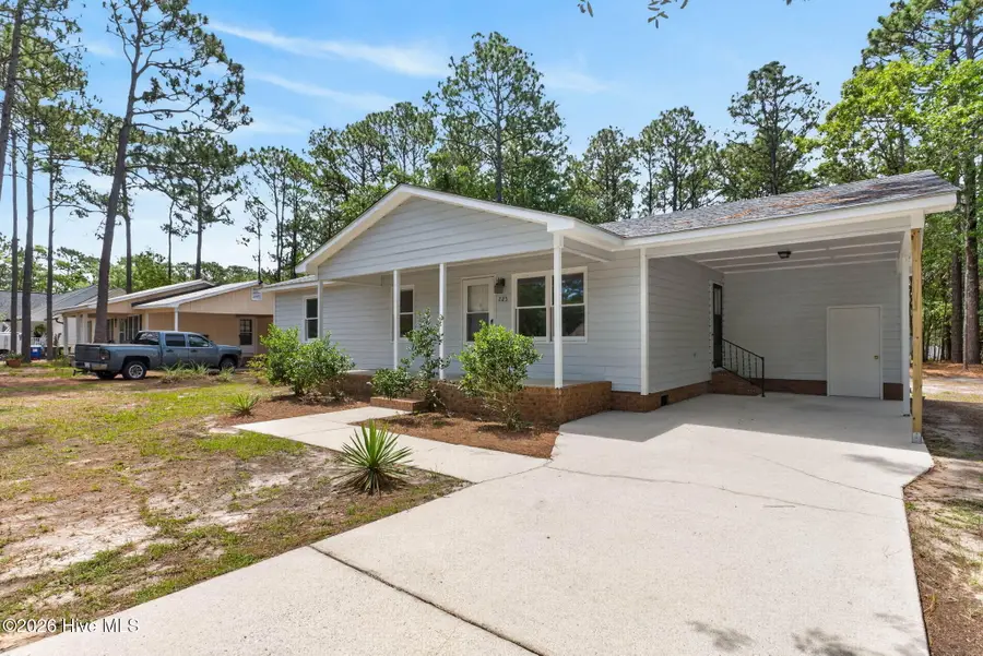 225 E 11th Street, Southport, NC 28461 - #3