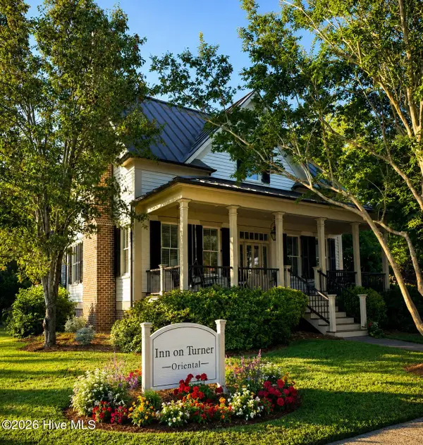 600 Broad Street, Oriental, NC 28571